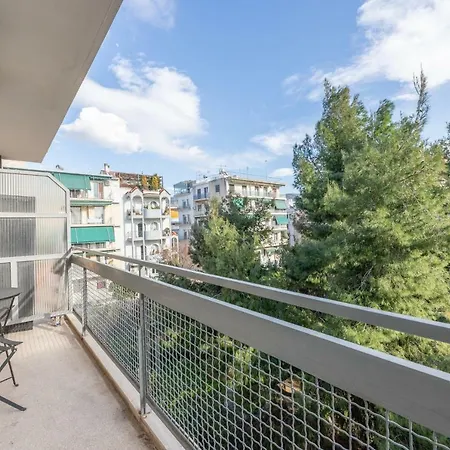 Sightseeing 3rd Floor On A Paved Road! * Atenas